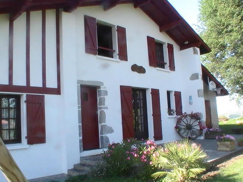 Appartement Au Coeur Du Pays Basque : Vue Superbe Saint-Esteben Exterior foto